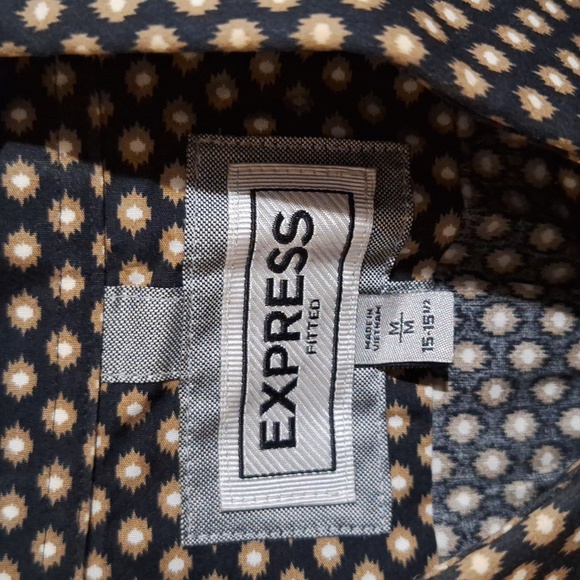 Men's Express Button-down Dress up t-shirt. Size - M 15-15.5 - Picture 3 of 4